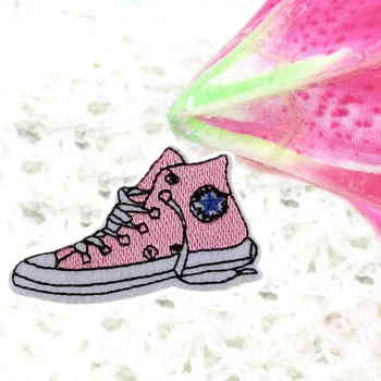 1 Buc DIY Pânză Pantofi Roz de Patch-uri Insigna Brodate Drăguț Insigne Hippie Fier Pe Copii Desene animate Patch-uri Pentru Haine Autocolante