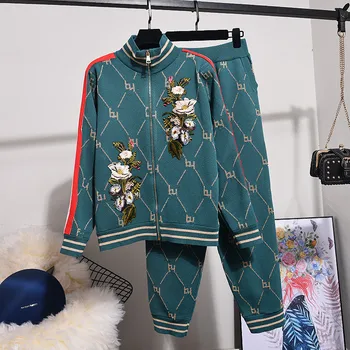 2019 Toamna pentru femei de înaltă calitate broderii florale de tricotat strat +casaul pantaloni două bucata set Chic pentru femei trening B016
