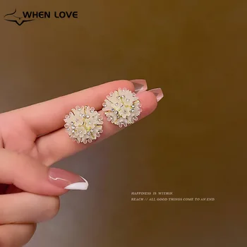 WHENLOVE Moda coreeană Acril Flori Cercei Stud pentru Femei Dulce Cercei Femeie Ureche Piercing Bijuterii Lady Cadou Accesorii Fine